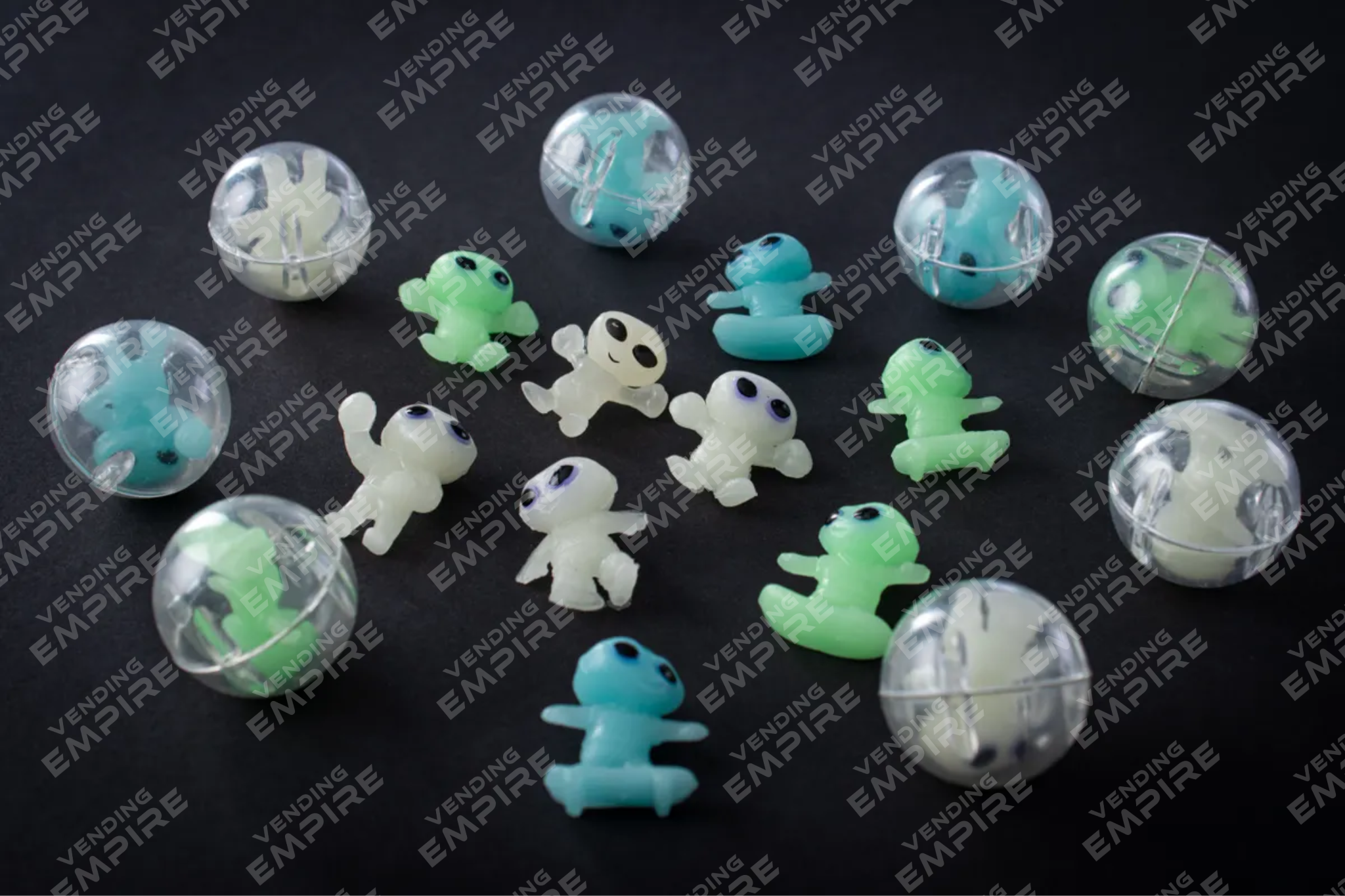 Mix de Aliens de Colores con Aliens Fosfo Encapsulados 1″ (100 pzs)